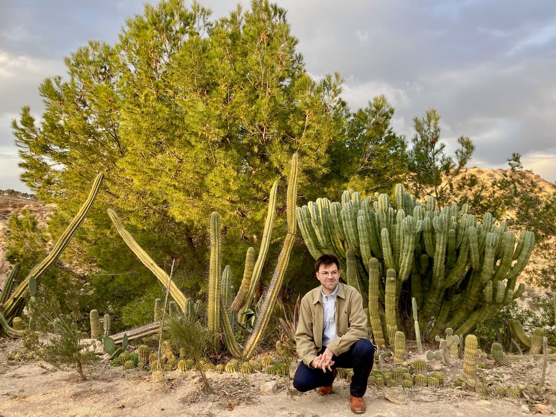 An Expert in Peripheries